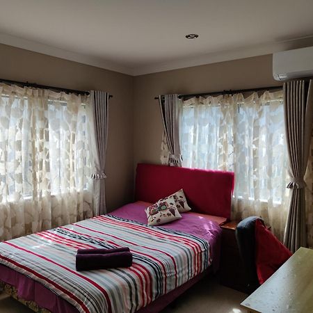 Monique'S Rose Room Prvt Bthrm Ac Tv Auckland Oda fotoğraf