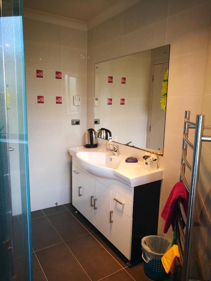 Monique'S Rose Room Prvt Bthrm Ac Tv Auckland Dış mekan fotoğraf